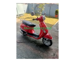 vespa 125 red