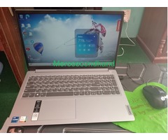 Lenovo i7 16 GB 12th - Image 4/4