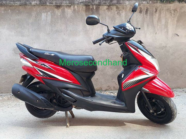 second hand scooty price